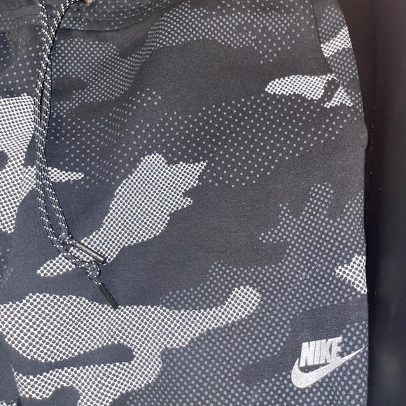 RARE Nike Flash Hero Tech fleece Camo joggers